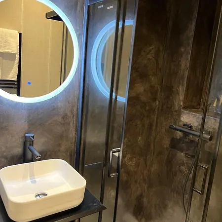 Luxury Decorated Studio, On Trendy Harbor Port Lympia, Close To Old Town, And Tramway 니스