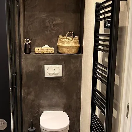 Luxury Decorated Studio, On Trendy Harbor Port Lympia, Close To Old Town, And Tramway * 니스