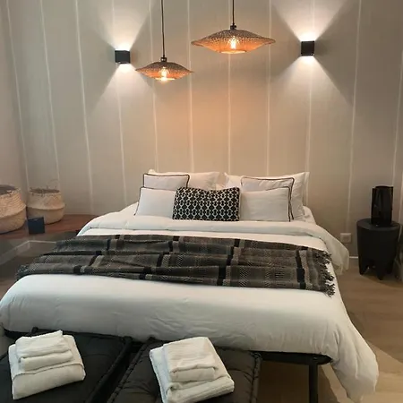 Luxury Decorated Studio, On Trendy Harbor Port Lympia, Close To Old Town, And Tramway
